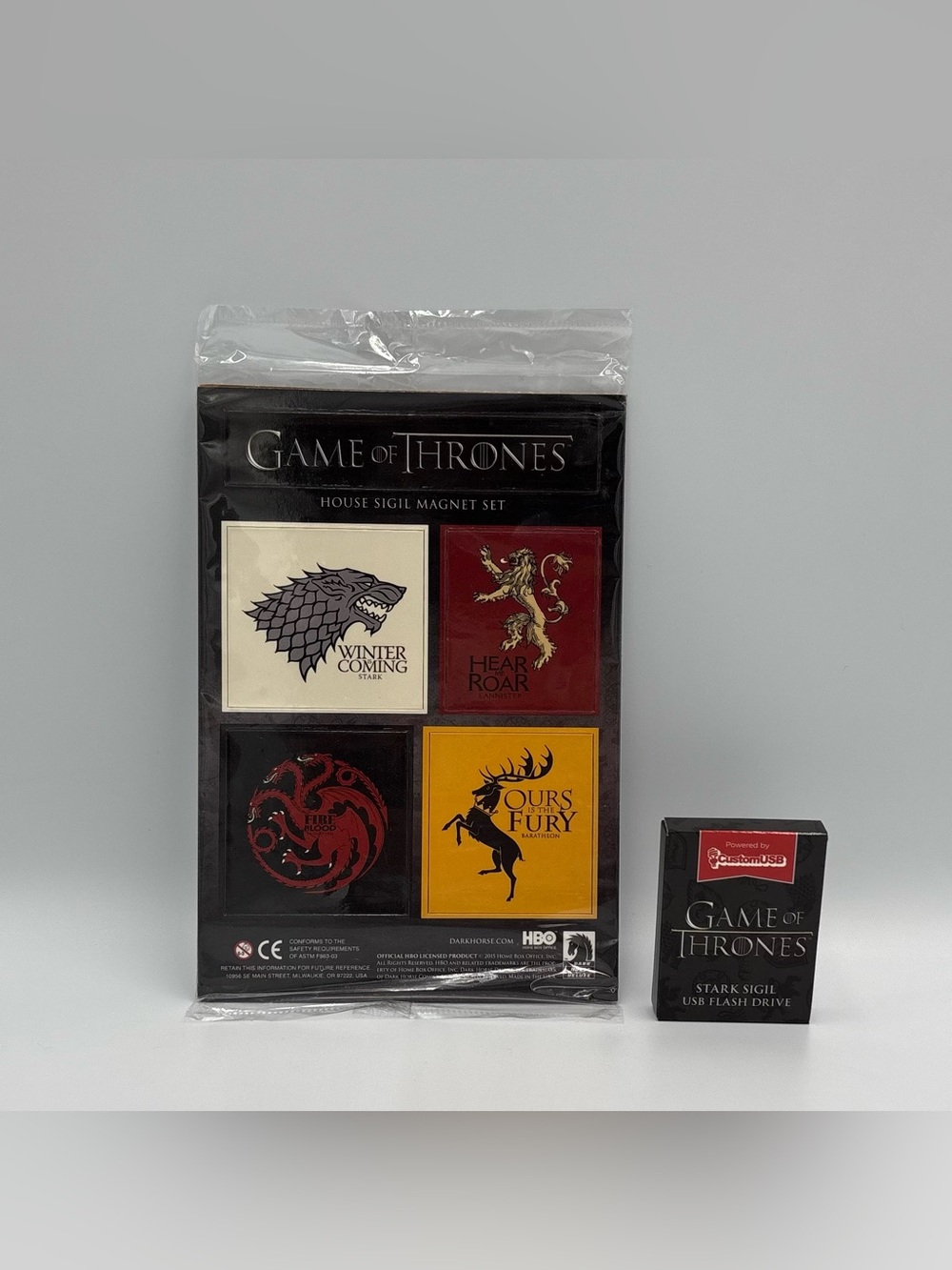 RARE Loot Crate Exclusive Game Of Thrones Magnet Set & 4GB USB Flash Drive